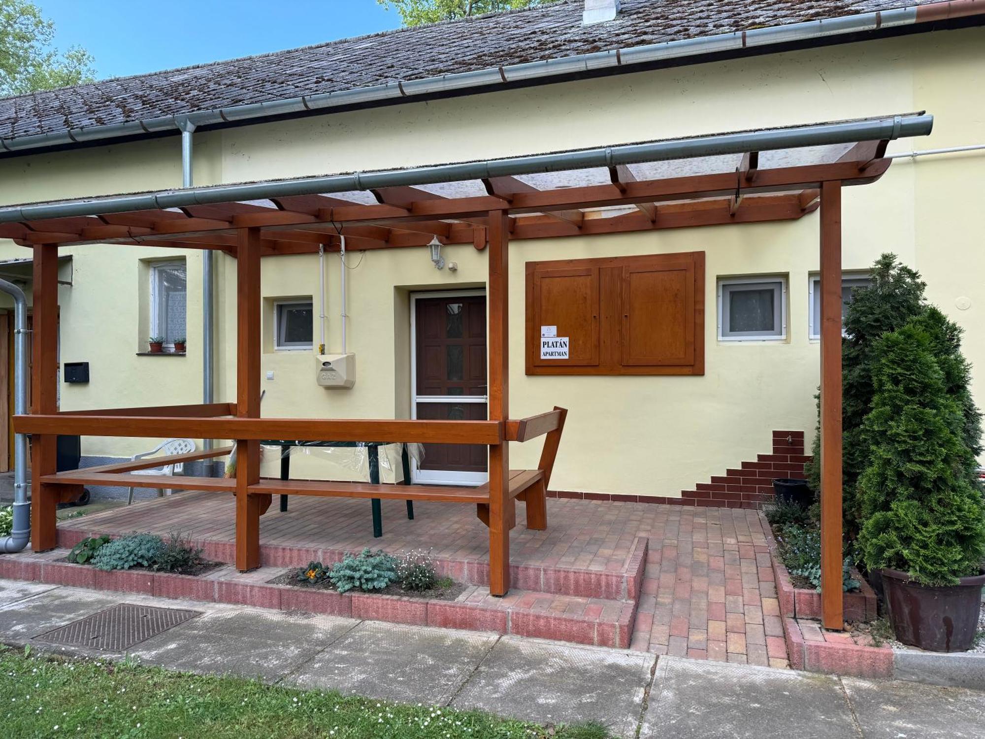 Platan Apartman Marcali Esterno foto
