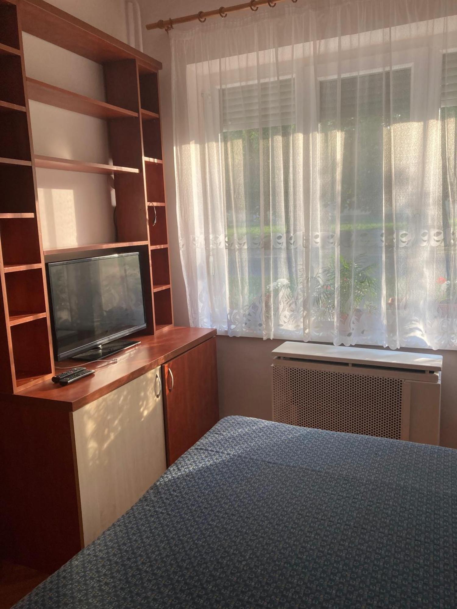 Platan Apartman Marcali Esterno foto