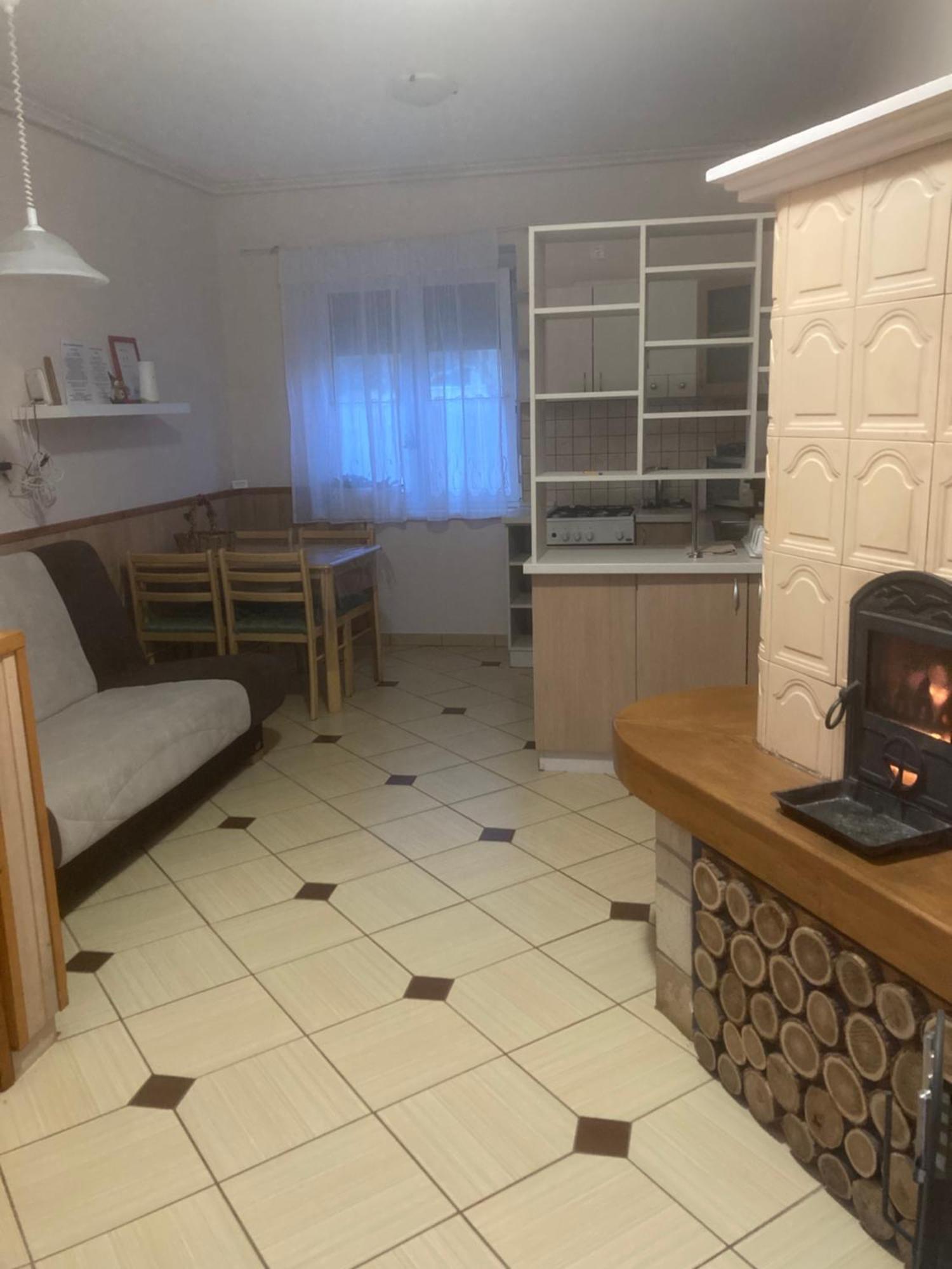 Platan Apartman Marcali Esterno foto